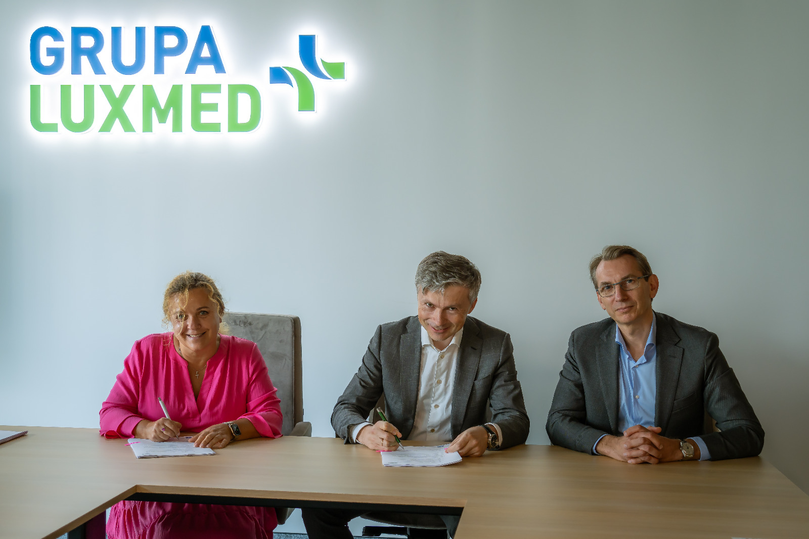 Zdjęcie wpisu: /wp-content/uploads/2024/07/Podpisanie-umowy-1.jpeg