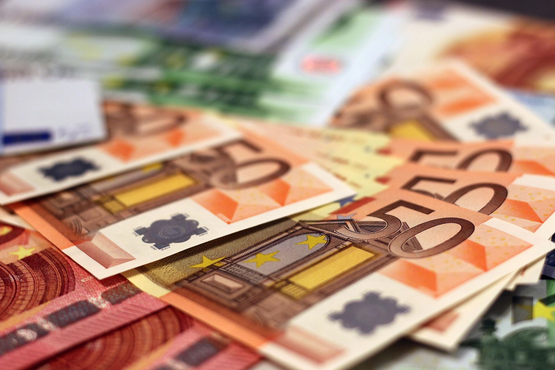 Zdjęcie wpisu: /wp-content/uploads/2025/03/Jak-UE-finansuje-droge-ku-neutralnosci-klimatycznej-5.jpg